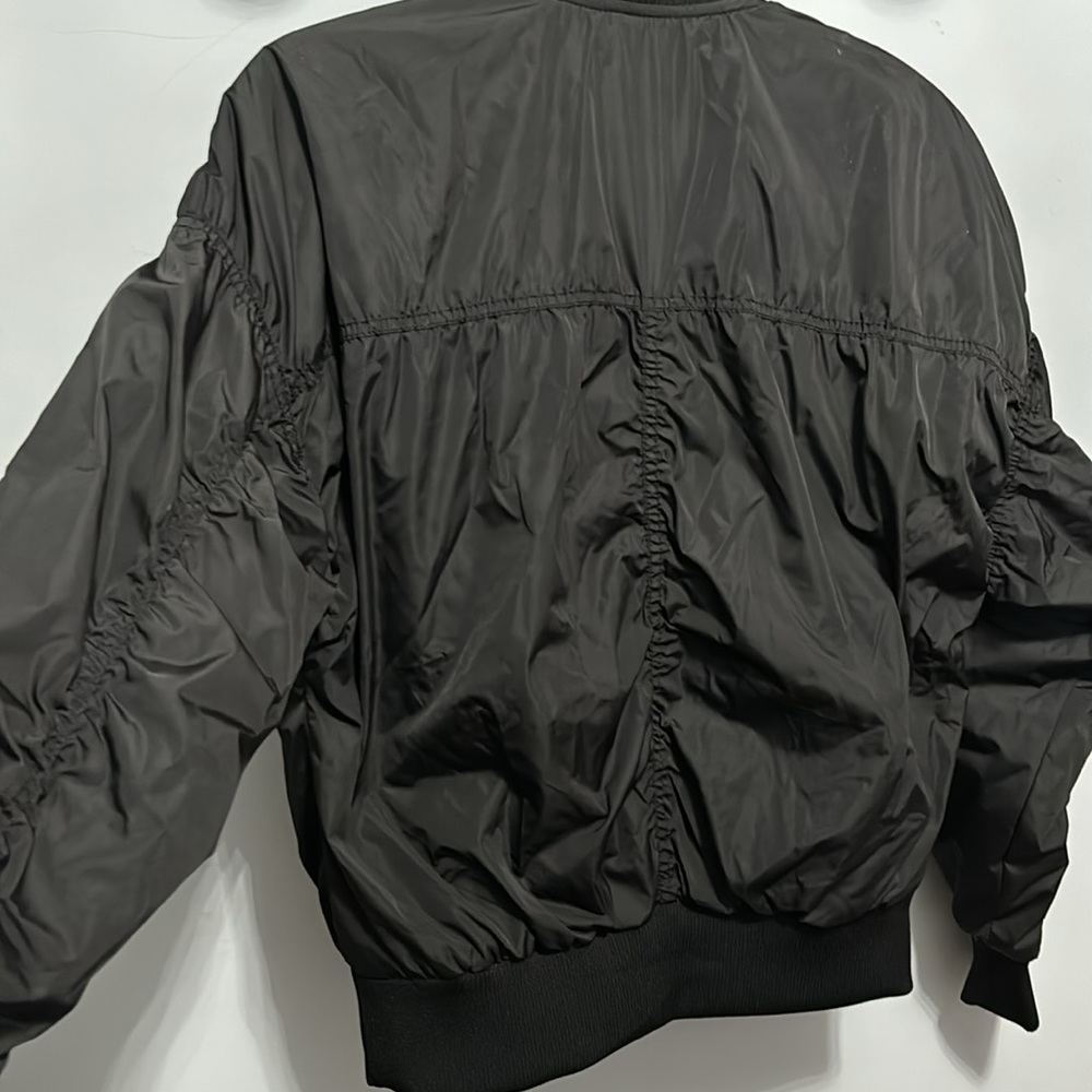 Old Navy size small Go-H20 black bomber style jacket - Picture 5 of 9
